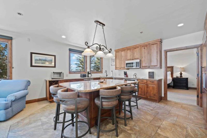 Kiva 221 By East West Hospitality Apartment Beaver Creek Exterior photo